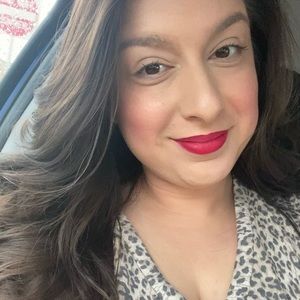 Meet your Posher, Vanessa